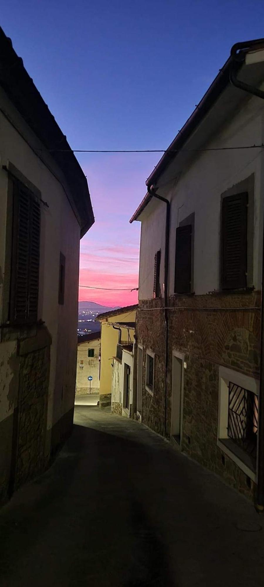 La Grotta San Michele Hotel Montevettolini Bagian luar foto