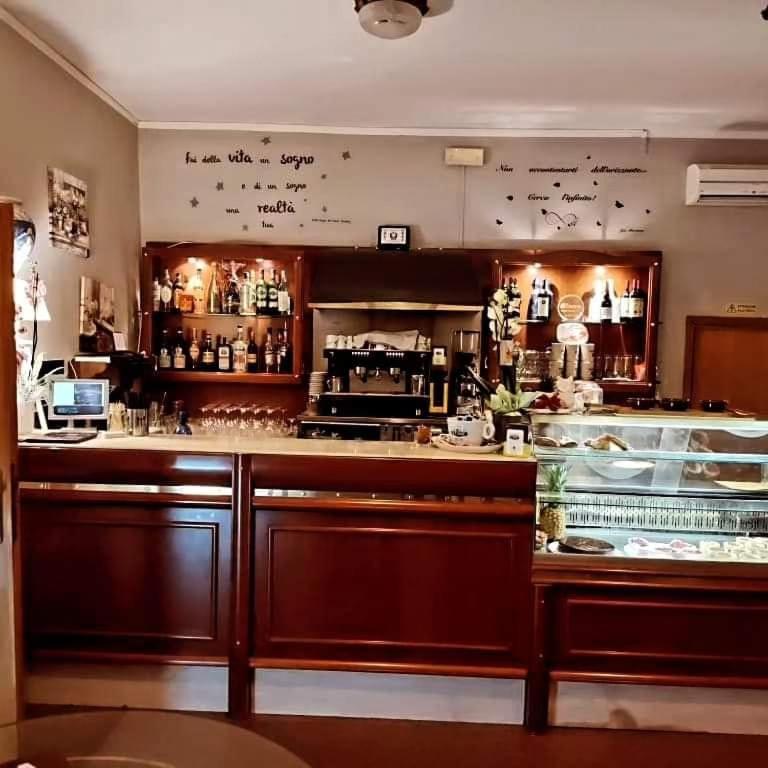 La Grotta San Michele Hotel Montevettolini Bagian luar foto