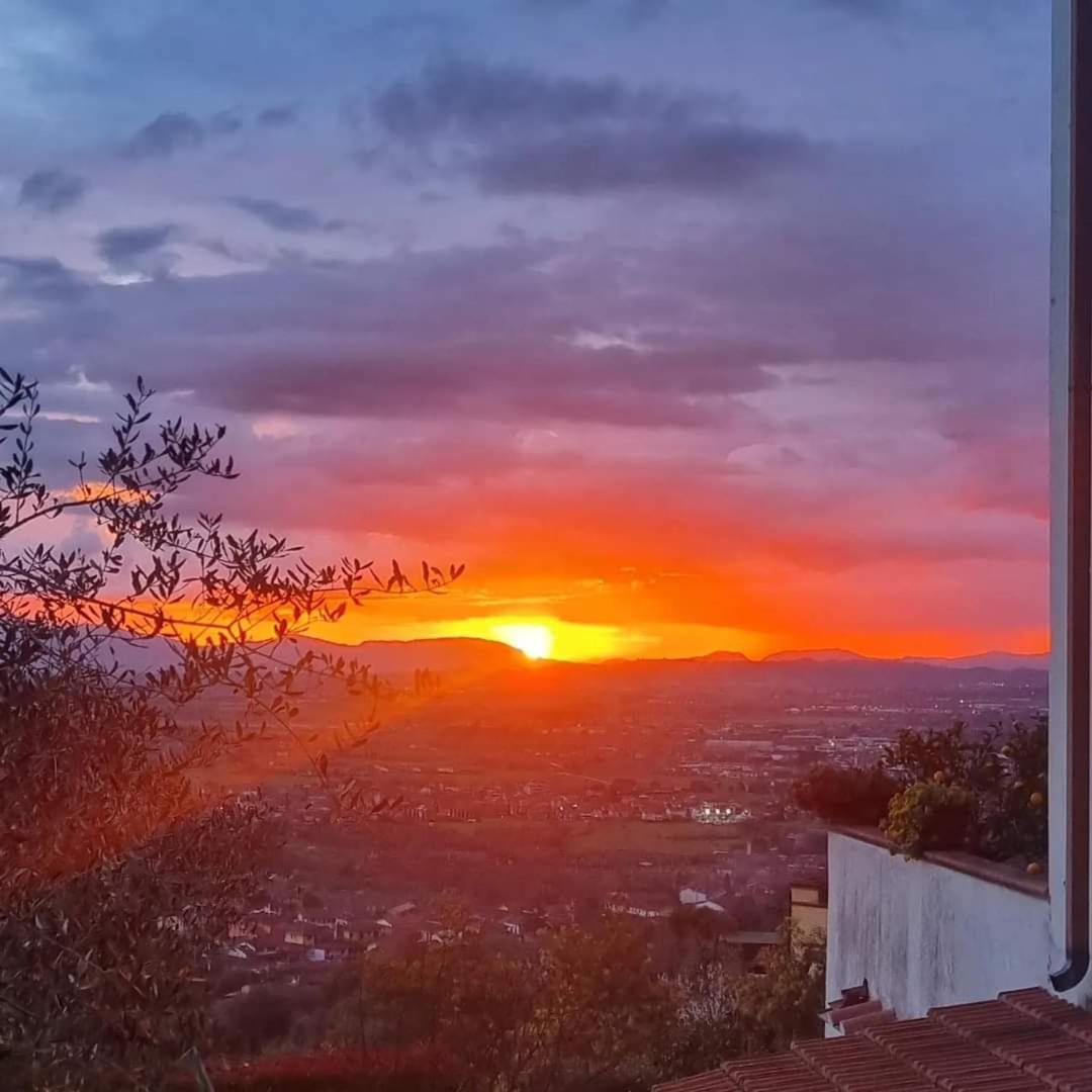 La Grotta San Michele Hotel Montevettolini Bagian luar foto