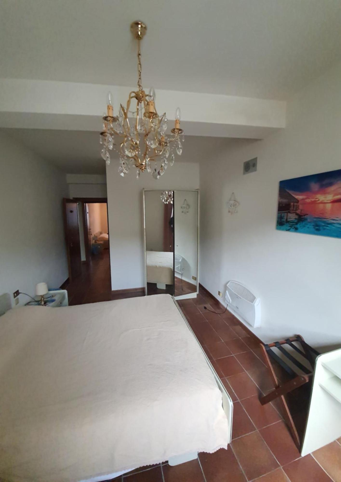 La Grotta San Michele Hotel Montevettolini Bagian luar foto