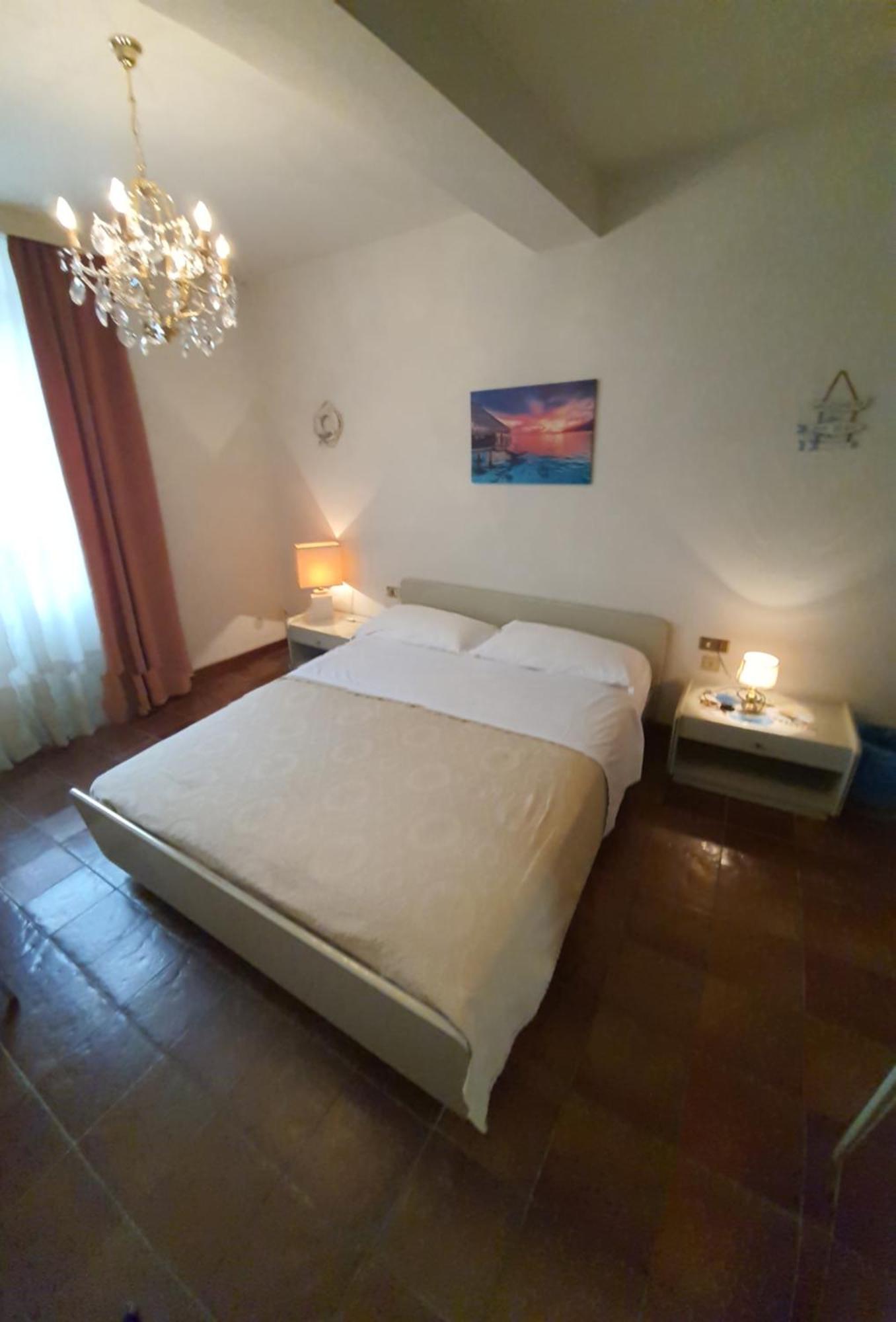 La Grotta San Michele Hotel Montevettolini Bagian luar foto