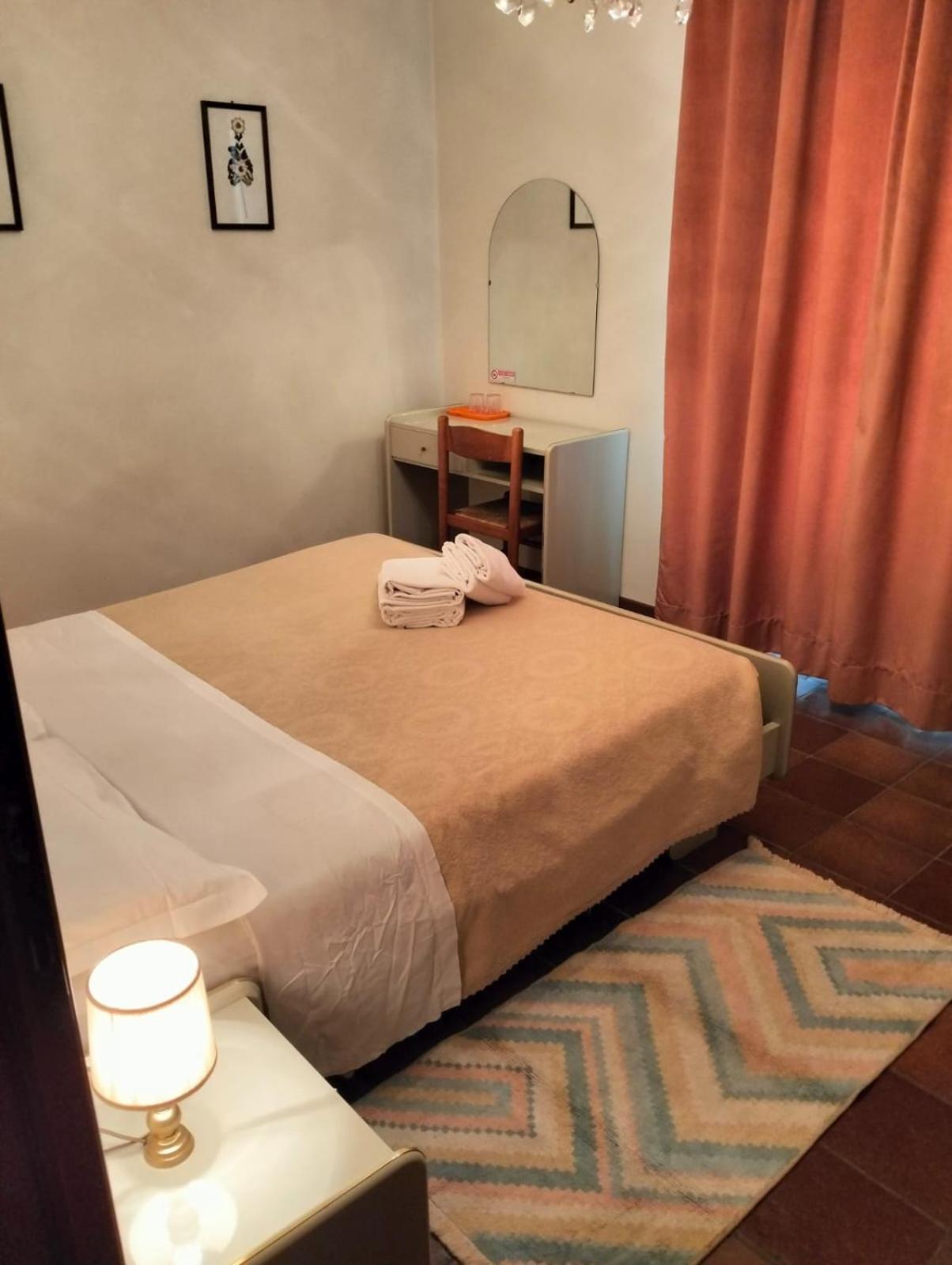 La Grotta San Michele Hotel Montevettolini Bagian luar foto