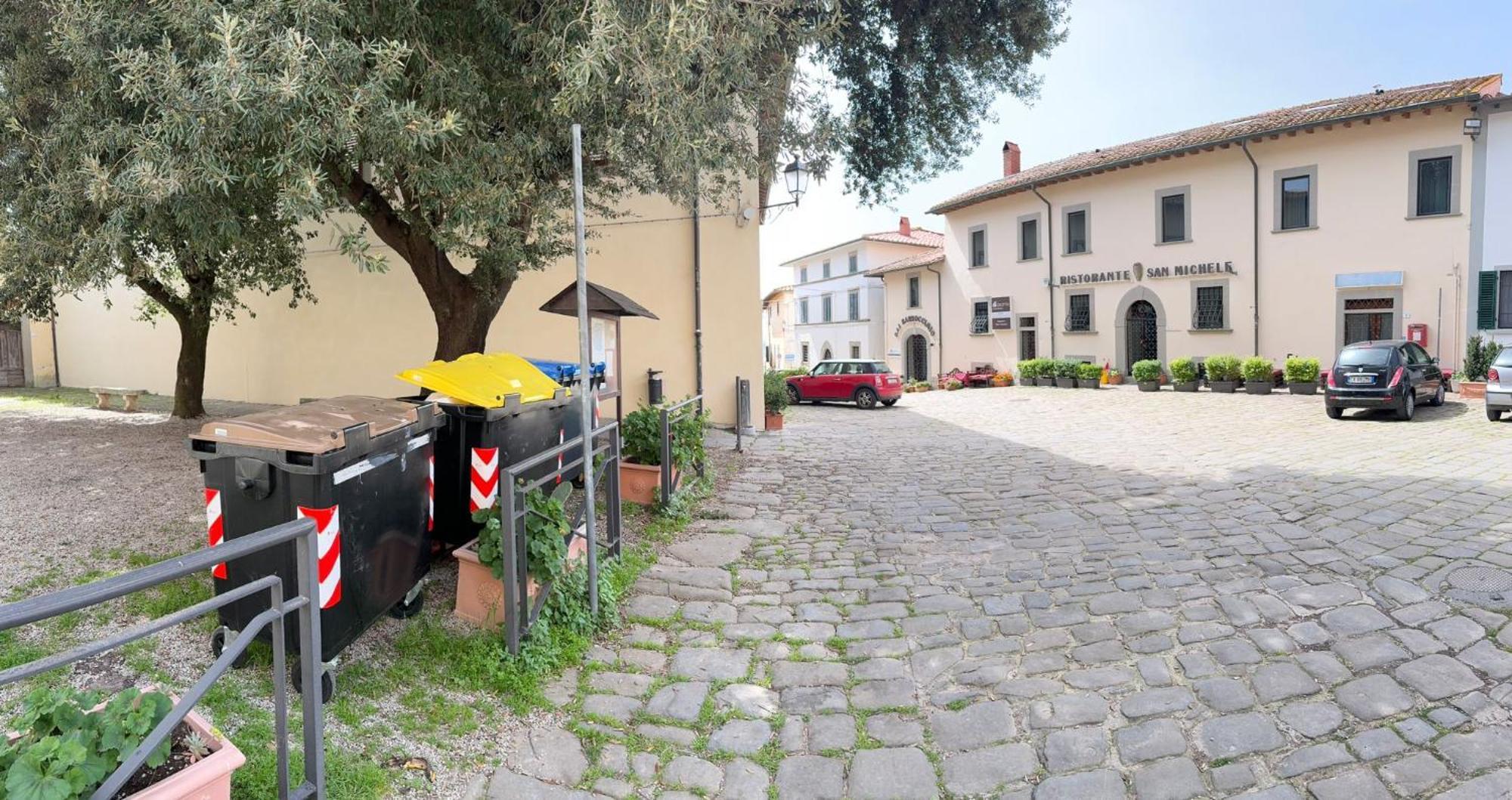 La Grotta San Michele Hotel Montevettolini Bagian luar foto