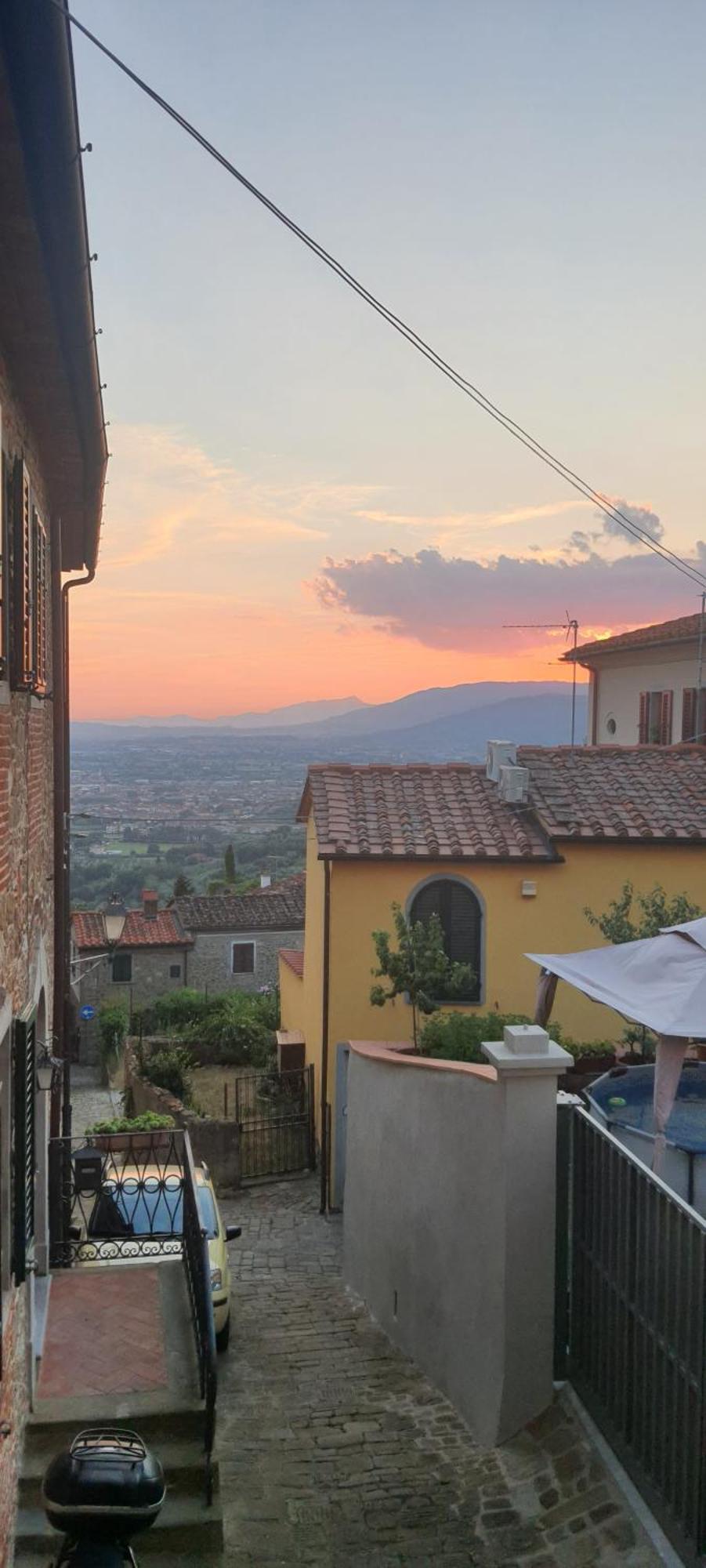 La Grotta San Michele Hotel Montevettolini Bagian luar foto